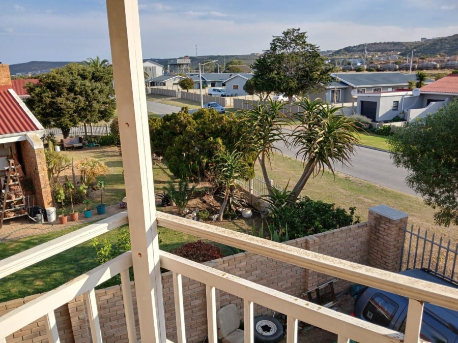 4 Bedroom Property for Sale in Hartenbos Central Western Cape